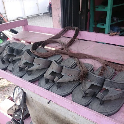 SOL SENDAL DAN SEPATU PAK KARSO