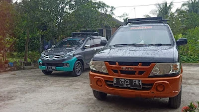 Santri nyentrik tour and travel