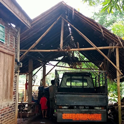 Tobong Bata Ndan Giman