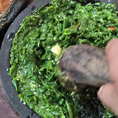 MANGUT SOTO AYAM LELE & WELUT KAMPUNG
