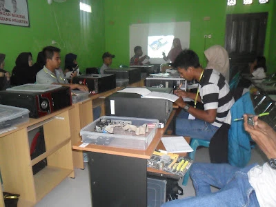 Media Komputer Sidareja