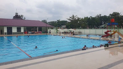 Kolam Renang (Tirta Candra Kusuma)