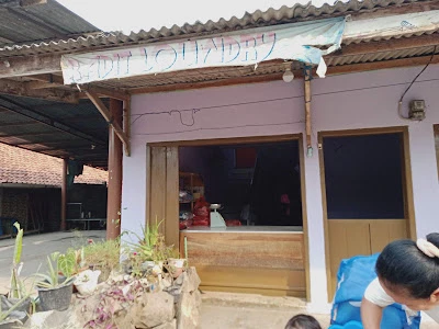 Radit laundry dan Kost