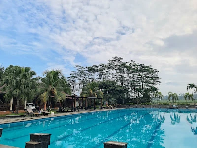 Kolam Renang Fatmaba
