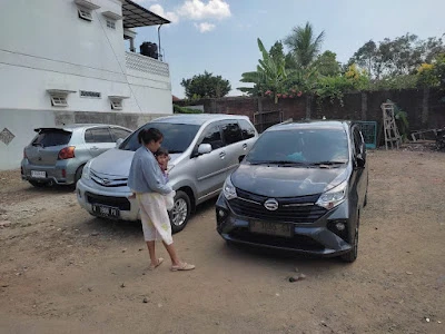 2 PUTRI RENTAL MOBIL PURWOKERTO