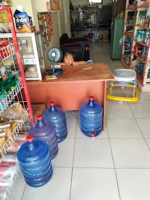 Warkop & Pom Mini Dua Putri