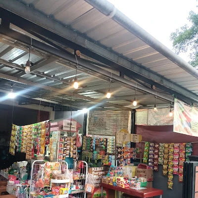 Thrift store nandira keisha