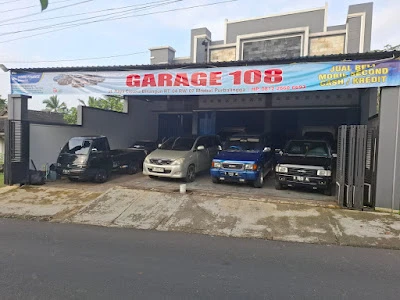 Showroom Mobil GARAGE 108