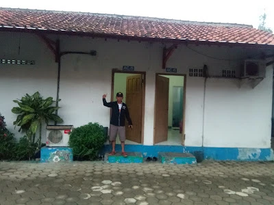 Warung Makan Dan Soto Sokaraja Bu Rohadi