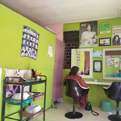 SALON IZA