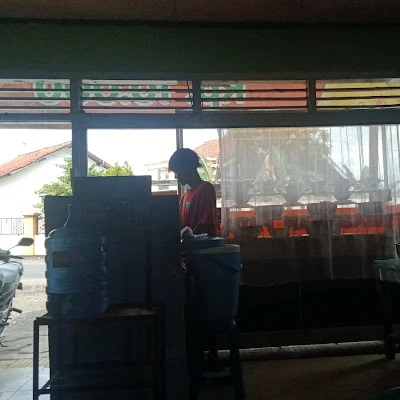 Warung Makan Lesehan "Dapur Nyong''