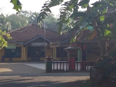 Balai Desa Kalilandak