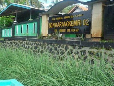 SD Negeri Karangkemiri 02