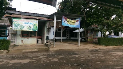 KICAU PAKAN