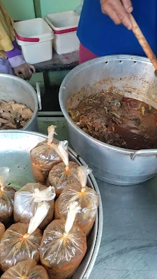Buntil Kutasari Bu Kasmini