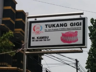 Tukang Gigi M. Kamsu