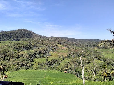 RUMAH PENGHUNI SURGA