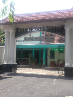 Kerajinan kursi dari bambu wulung