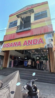 CRESSIDA BUSANA ANDA BOBOTSARI