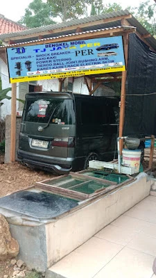 BENGKEL KAKI KAKI MOBIL TJ JAYA MANGANTI