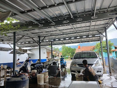 Cucian motor dan mobil Laluber