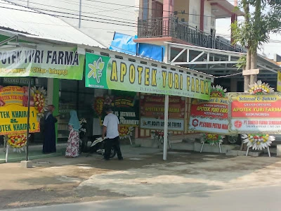 APOTEK YURI FARMA
