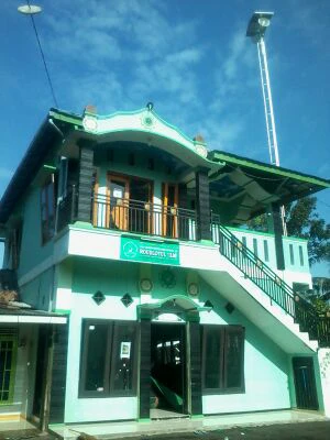 majlis Ta'lim dan madrasah diniyah " ROUDLOTUL 'ILMI"