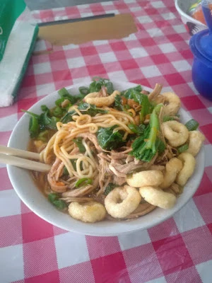 Mie Ayam dan Soto kondangrasa