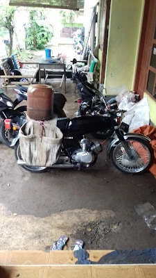 WARUNG KELONTONG BU MIRWATI