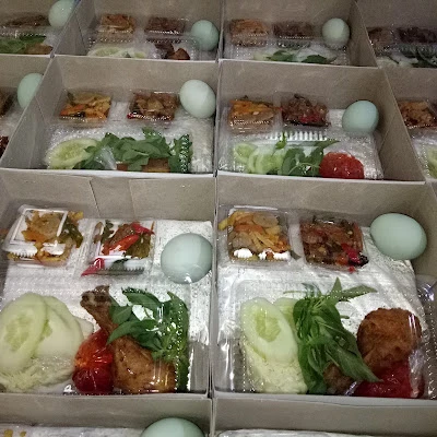 Bu Yuni Snack and Catering