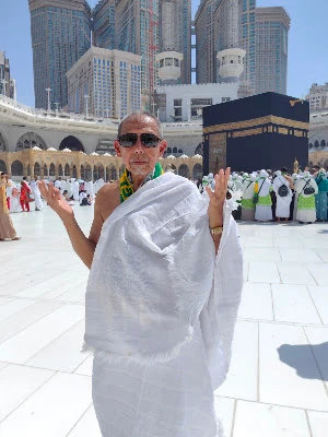 Tour and Travel Leader Haji dan UMroh