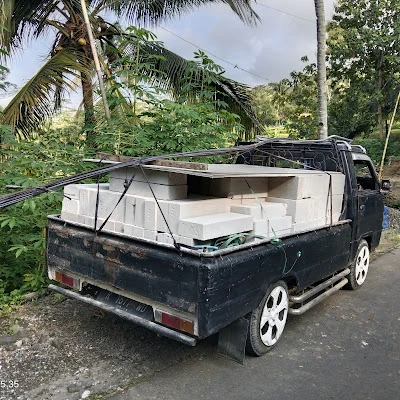 Toko Bangunan BANYU MILI