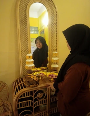 TINA MASSAGE ( Pijat panggilan khusus wanita)