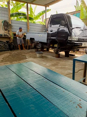 Bengkel mesin dan body mobil HARYONO