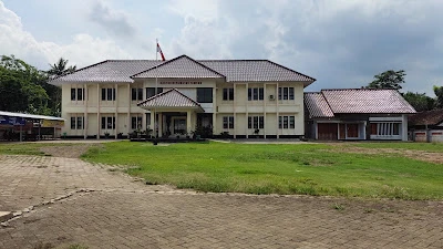 Kantor Kecamatan Tambak