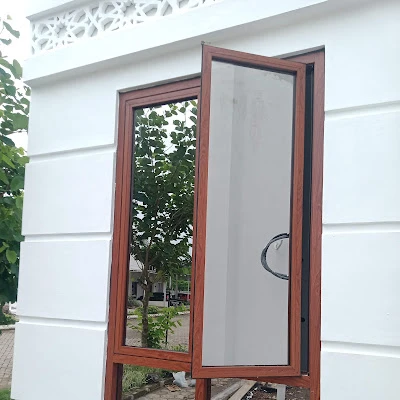 WARUNG MAKAN YUMAH
