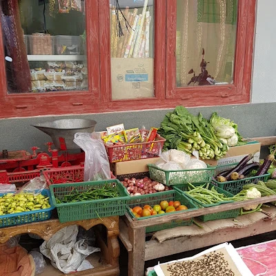 warung ibu rotingah