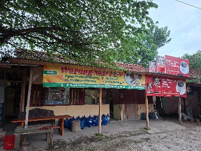 Warung Pak Kamsir
