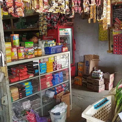Toko sembako ibu Napsiah