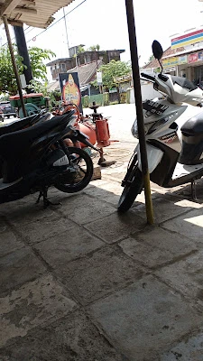 Tambal Ban Motor - Mobil Terminal Adipala
