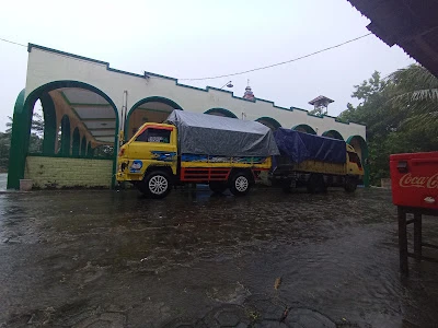 Jasa transportasi angkutan barang srati