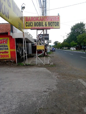 CUCI MOBIL DAN MOTOR GATSU