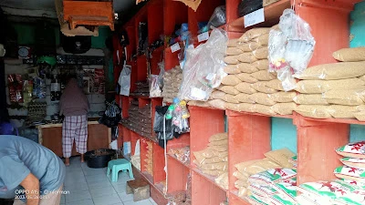 POULTRY FEED STALL