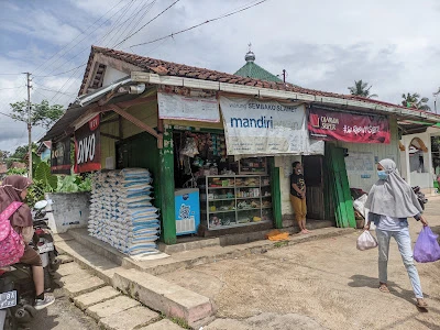 Warung Pertelon Pak Slamet