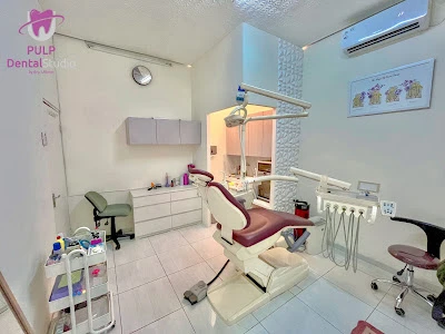 dokter gigi Aulia Laras (Pulp Dental Studio)