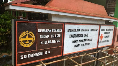 SDN Danasri 04