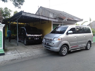 MARGI LARAS TOUR & TRAVEL