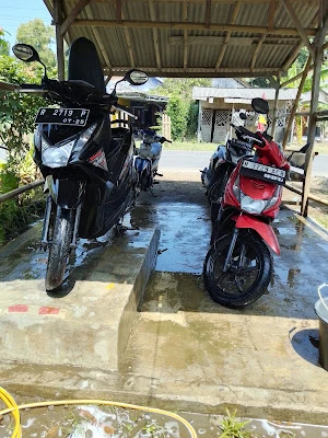 CUCI MOTOR 2 PUTRA SIMANIS