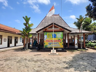Balai Desa Karangturi