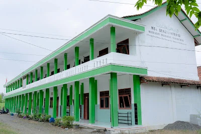 MTs Busthomiyyoh Bantarsari